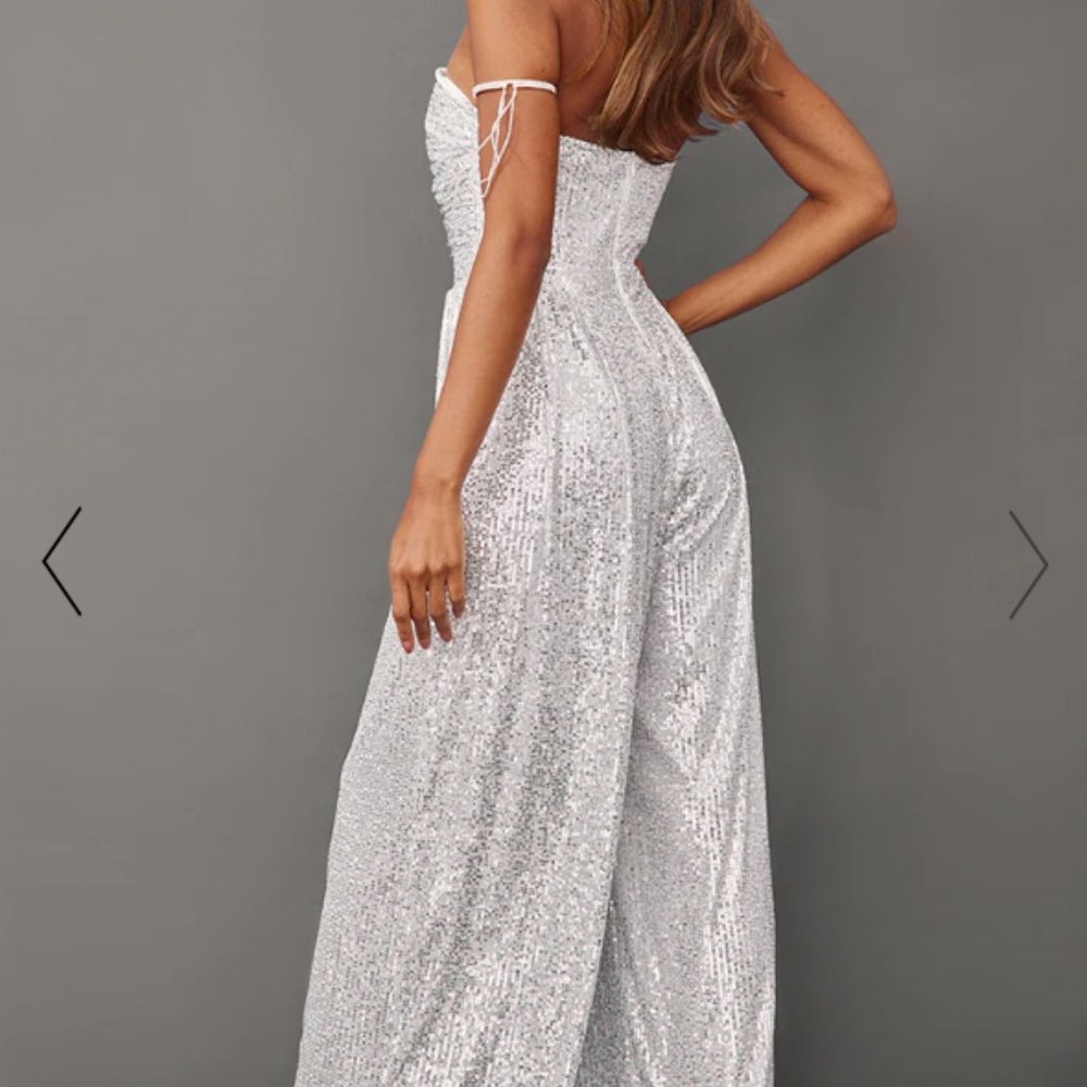 PrettyLittleThing | SILVER SEQUIN WIRE DETAIL BANDEAU WIDE LEG JUMPSUIT - Picture 2 of 9